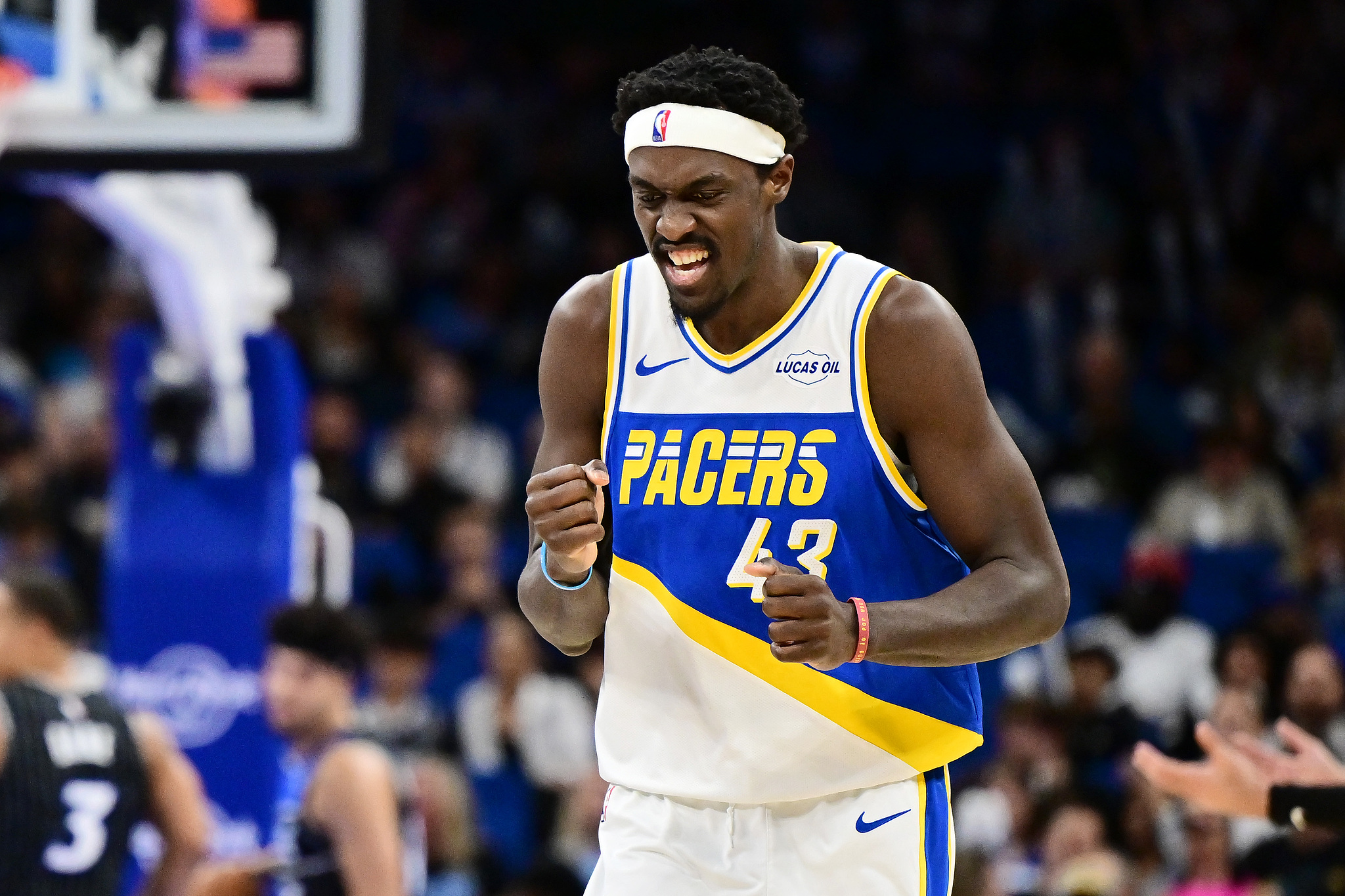 开云登录入口-西亚卡姆37+6班凯罗39+6 步行者险胜魔术终结16连败