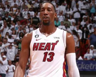 开云注册平台-阿德巴约出战29分钟，18投11中得到25分10篮板3助攻3抢断2帽